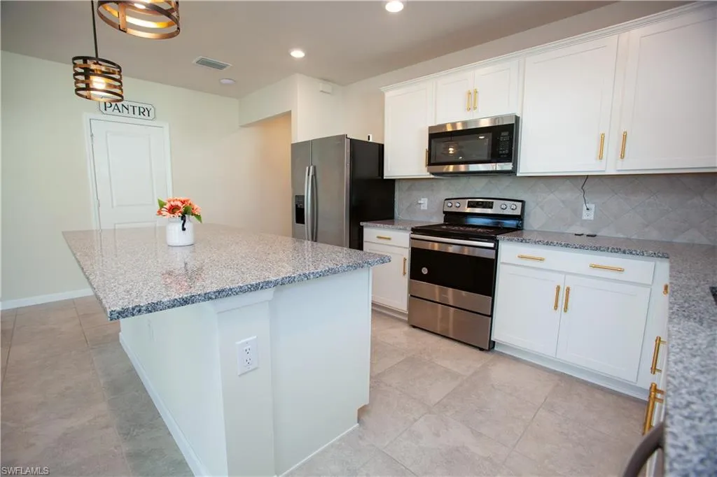 10811 Firebush CIR, North Fort Myers, FL 33917,225004063