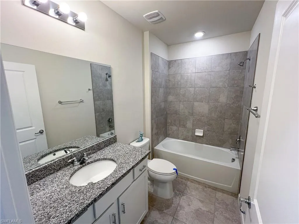 10811 Firebush CIR, North Fort Myers, FL 33917,225004063