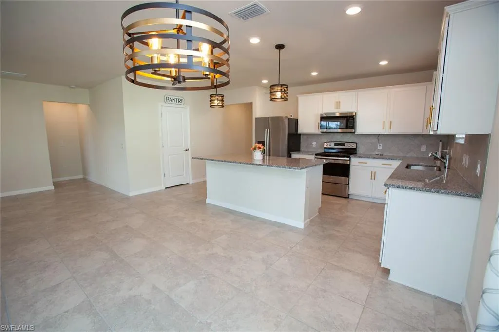 10811 Firebush CIR, North Fort Myers, FL 33917,225004063