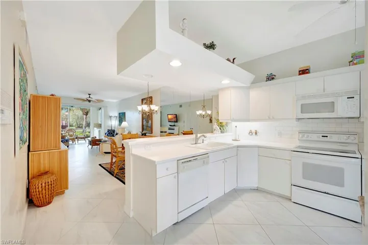 6660  Beach Resort  DR, Naples, FL 34114