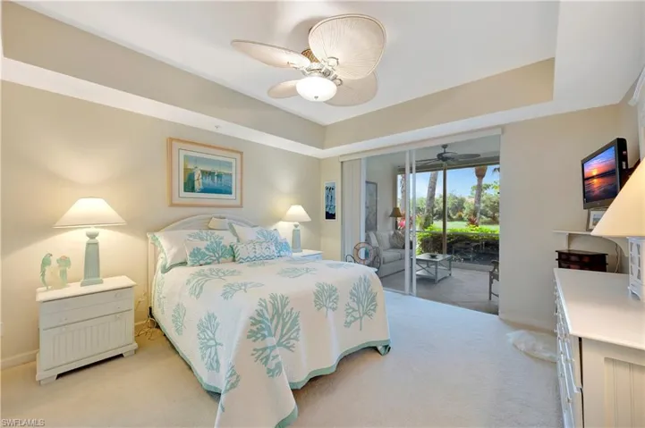 6660  Beach Resort  DR, Naples, FL 34114