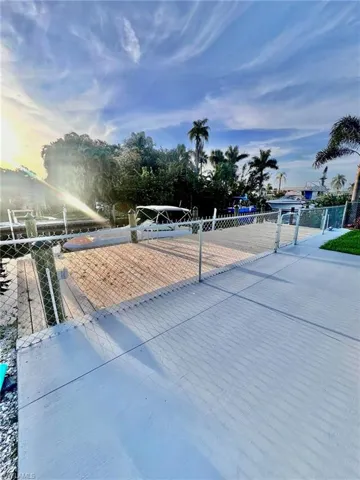 2239  Queen Anne  DR, Fort Myers, FL 33905