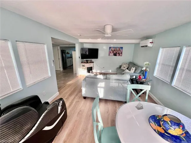 2239  Queen Anne  DR, Fort Myers, FL 33905