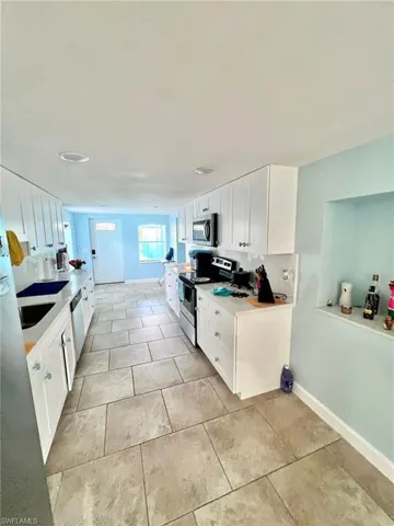 2239  Queen Anne  DR, Fort Myers, FL 33905