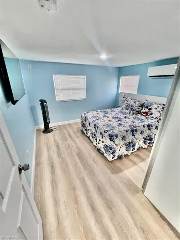 2239  Queen Anne  DR, Fort Myers, FL 33905