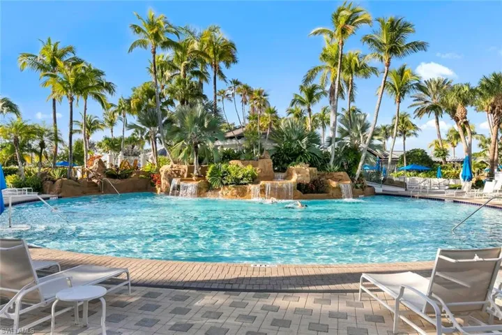 8572 Bellagio Dr, Naples, Florida 34114