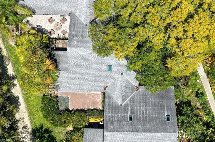 1325 Solana Rd K3, Naples, Florida 34103
