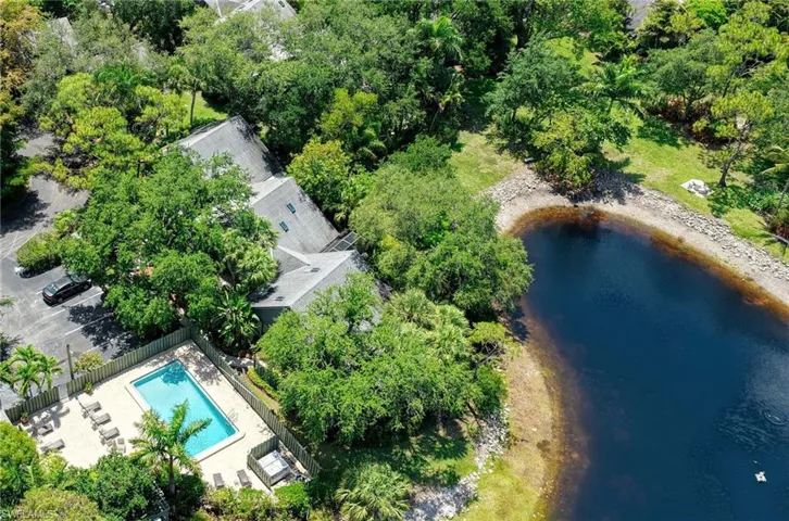 1325 Solana Rd K3, Naples, Florida 34103