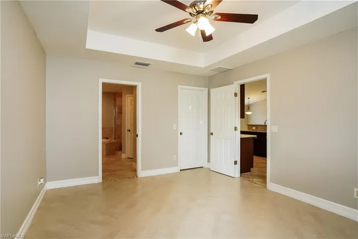 229 Ne 7th Pl, Cape Coral, Florida 33909