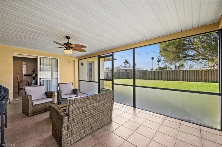 428 SE 19th  LN, Cape Coral, FL 33990