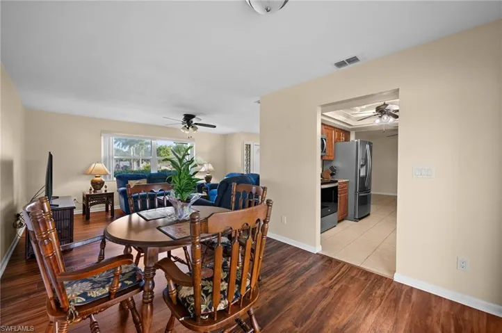 428 SE 19th  LN, Cape Coral, FL 33990