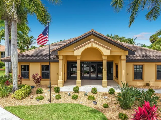 1051  Winding Pines  CIR, Cape Coral, FL 33909