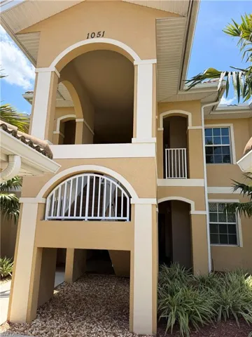 1051  Winding Pines  CIR, Cape Coral, FL 33909