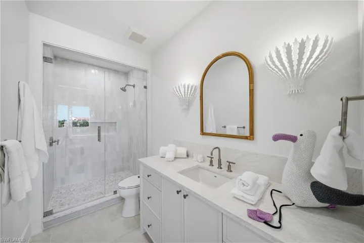 82 9th St S 303, Naples, Florida 34102