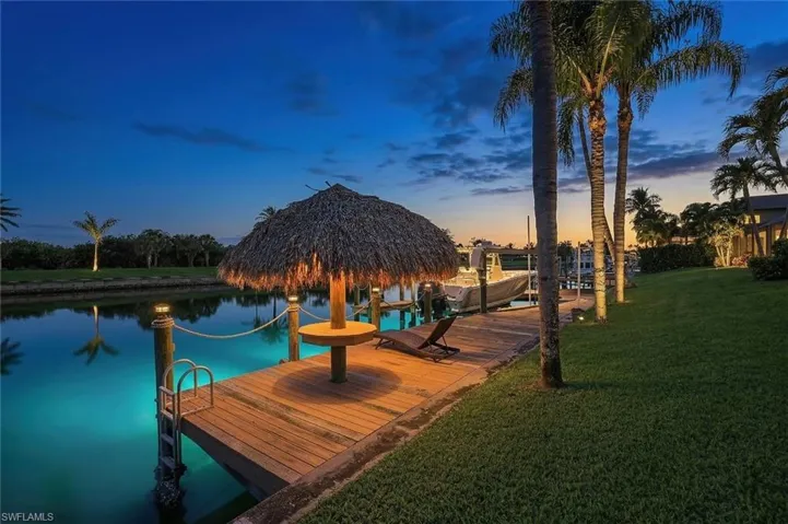 2022 El Dorado Pkwy W, Cape Coral, Florida 33914