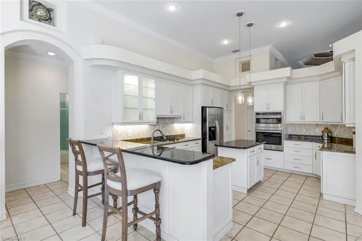 2022 El Dorado Pkwy W, Cape Coral, Florida 33914