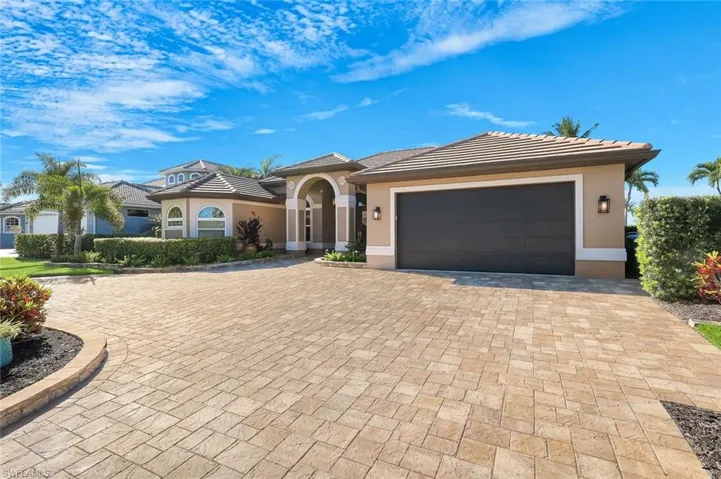 2022 El Dorado Pkwy W, Cape Coral, Florida 33914