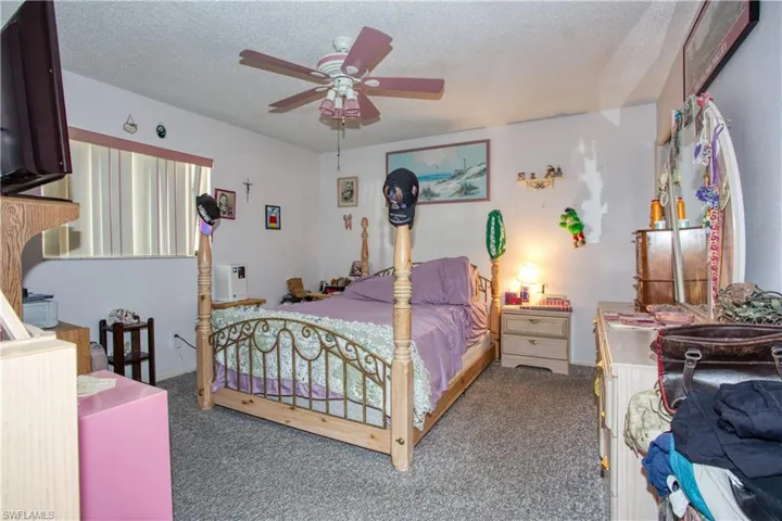 1805 Se 1st Ter, Cape Coral Fl 33990