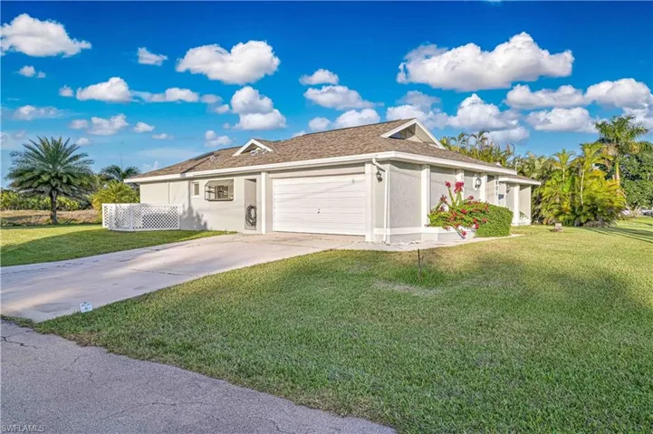 801 SE 41st  ST, Cape Coral, FL 33904