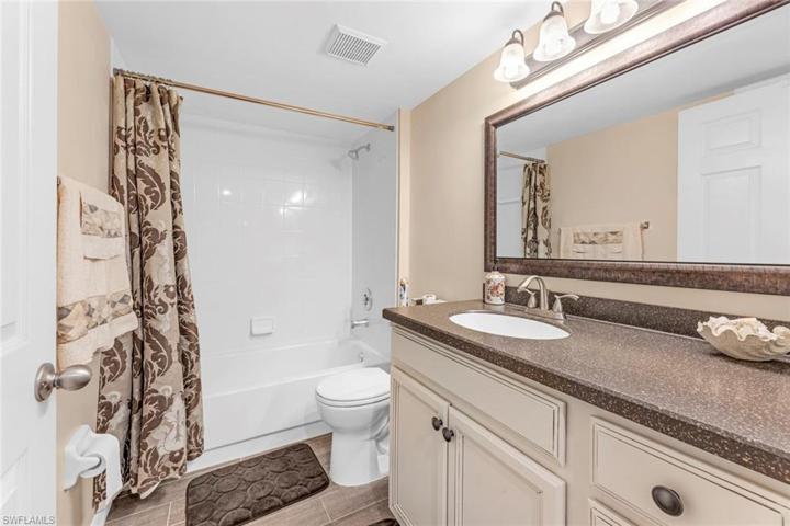 290 NAPLES COVE DR # 2202, NAPLES FL 34110