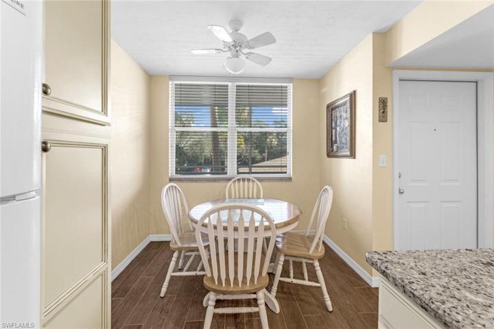 290 NAPLES COVE DR # 2202, NAPLES FL 34110