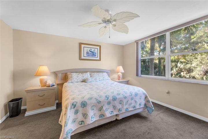 290 NAPLES COVE DR # 2202, NAPLES FL 34110