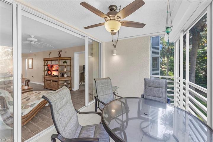 290 NAPLES COVE DR # 2202, NAPLES FL 34110