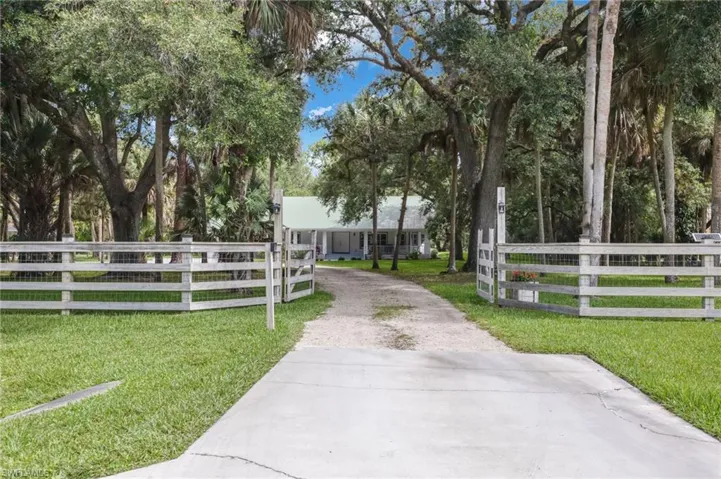 4315 13th Ave Sw, Naples, Florida 34116