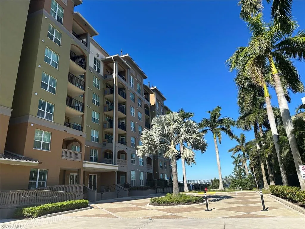 2825 Palm Beach BLVD, Fort Myers, FL 33916,224098163