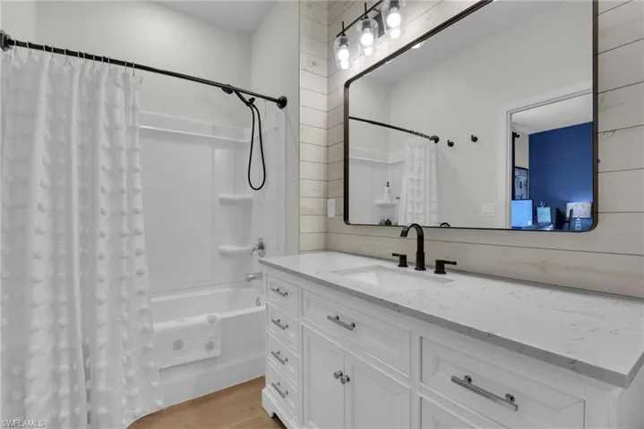 Master Suite Bath