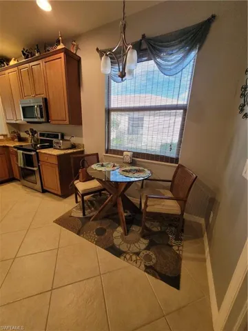 10630  Camarelle  CIR, Fort Myers, FL 33913