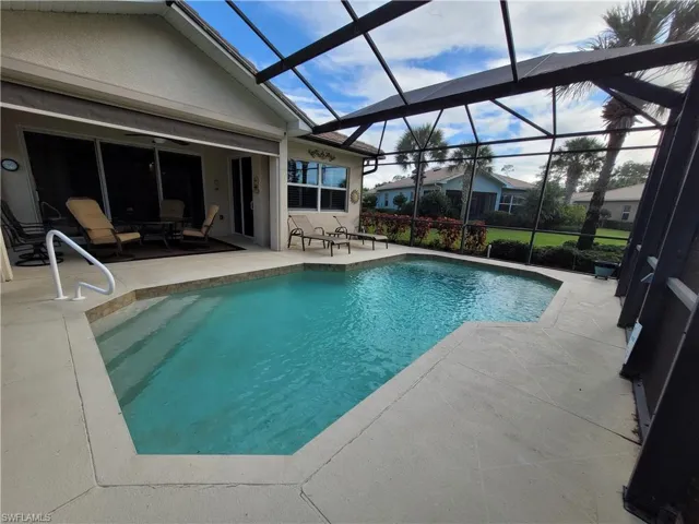 10630  Camarelle  CIR, Fort Myers, FL 33913