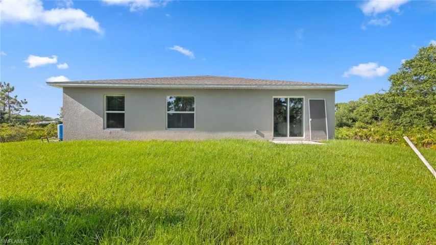 2116 Ne 39th Ter, Cape Coral, Florida 33909