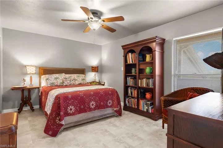 2065 W Lakeview  BLVD, North Fort Myers, FL 33903