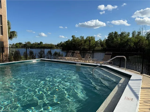 2065 W Lakeview  BLVD, North Fort Myers, FL 33903