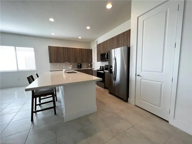 Kitchen & pantry