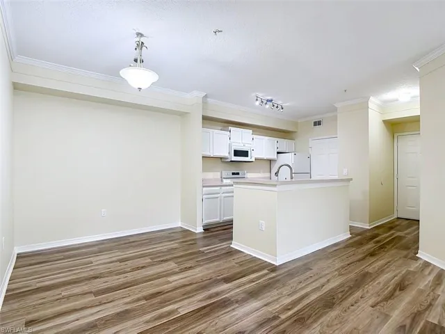11571 Villa Grand 615, Fort Myers, Florida 33913