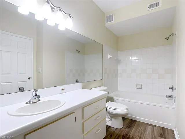 11571 Villa Grand 615, Fort Myers, Florida 33913