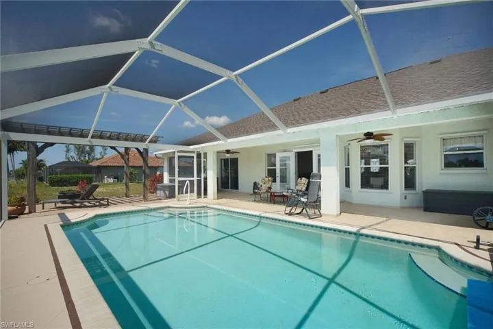 32 SW 15th ST, CAPE CORAL FL 33991