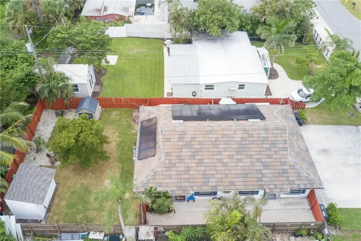 Aerial view of property and surrounding area