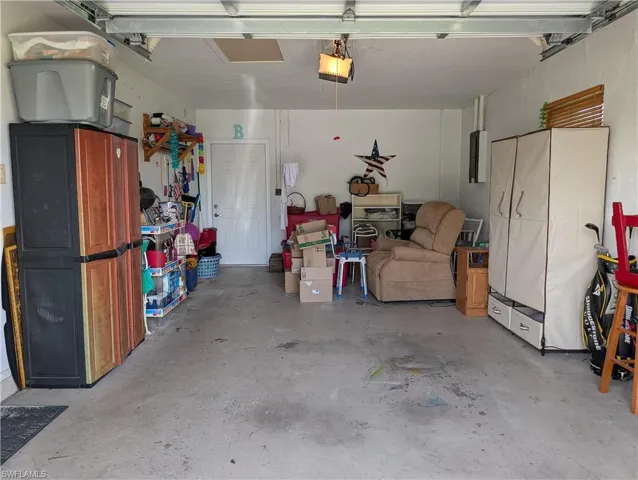 2215 Se 8th Ave, Cape Coral, Florida 33990