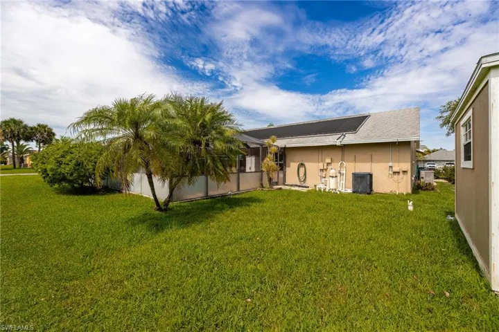 273 Justene Cir, Lehigh Acres, Florida 33936