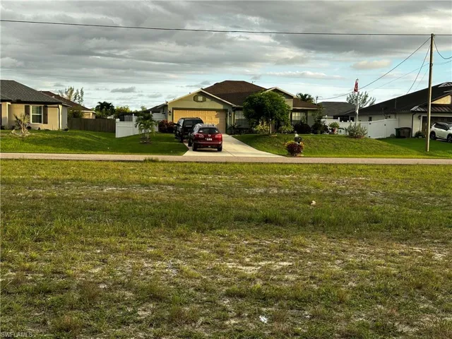2933 Nw 25th Ln, Cape Coral, Florida 33993