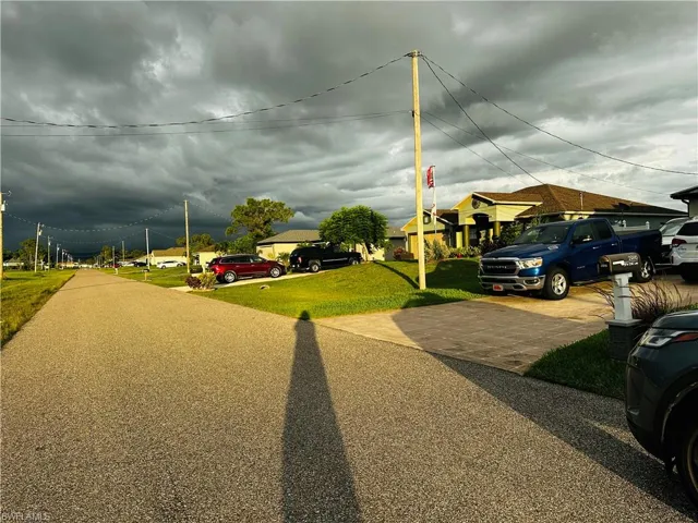 2933 Nw 25th Ln, Cape Coral, Florida 33993