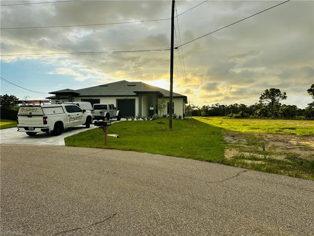 2933 Nw 25th Ln, Cape Coral, Florida 33993