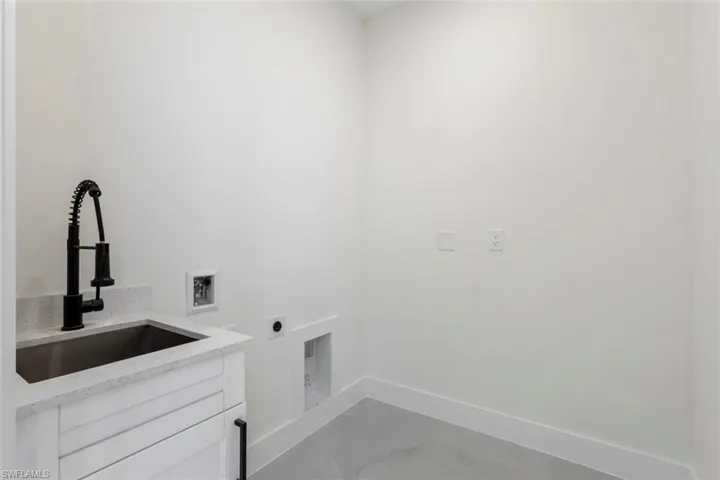 4221 18th St Sw, Lehigh Acres, Florida 33976