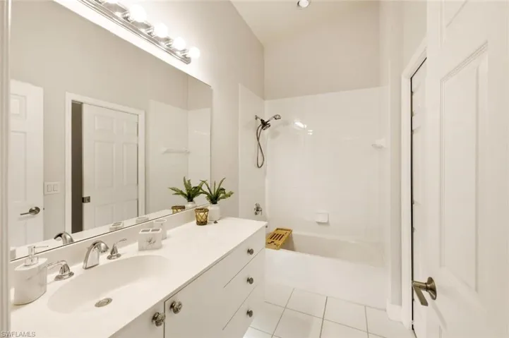 6720 Beach Resort Dr # 10, Naples, Florida 34114