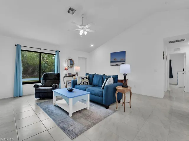 Split Bedroom Floor Plan