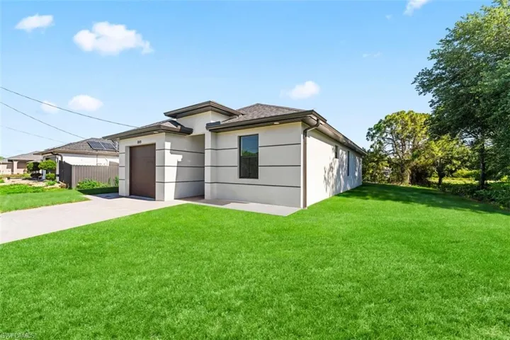 849 Wolverine St E, Lehigh Acres, Florida 33974