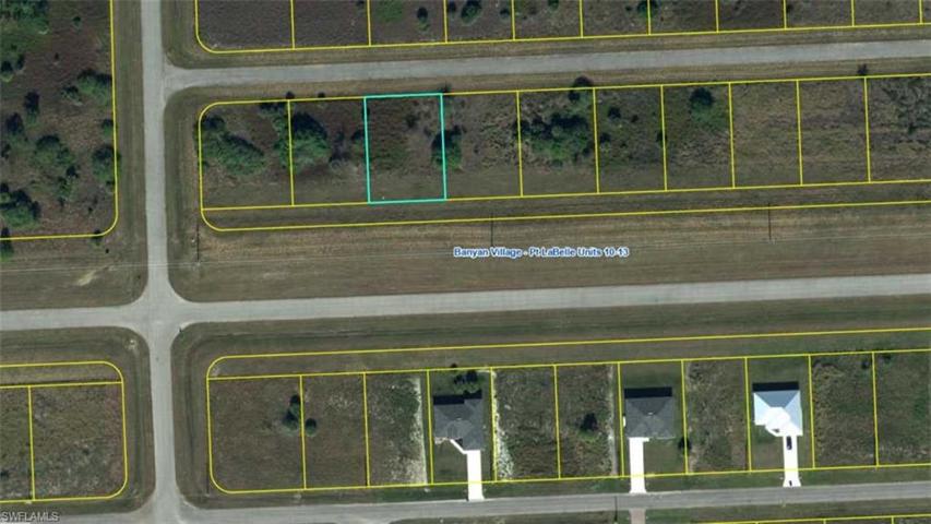 105  Carousel  AVE, LABELLE, FL 33935